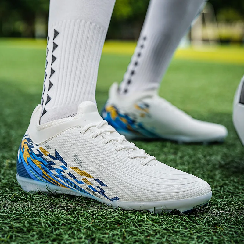 Nouveaux hommes chaussures de Football crampons Match en plein air formation Sport bottes de Football longues pointes confortable adulte respirant garçons antidérapant – Image 3