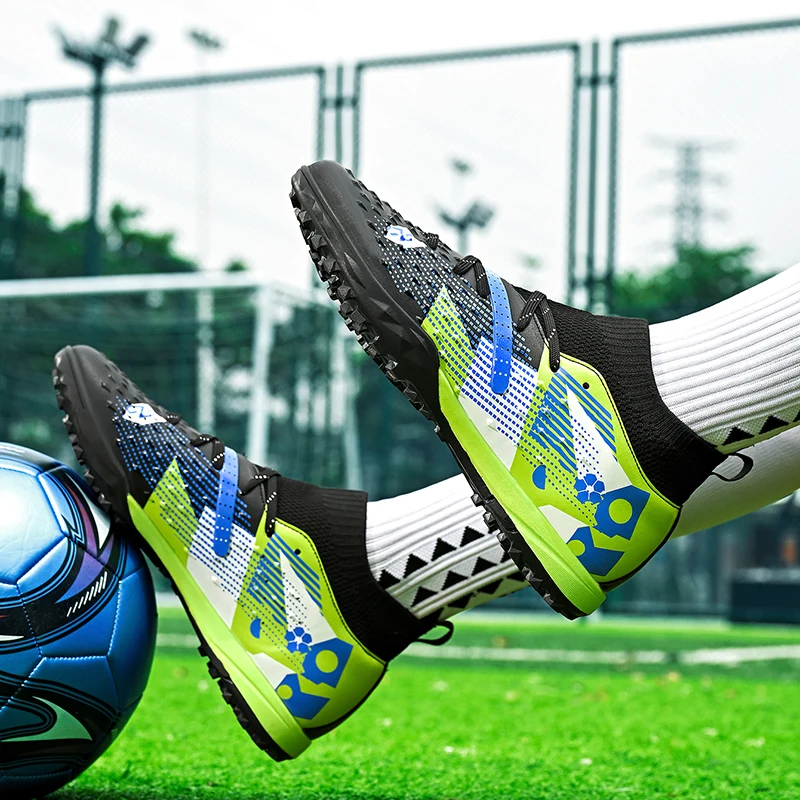 Chaussures de Football ultralégères à cheville haute pour hommes, bottes de Football d'intérieur antidérapantes, chaussures de Futsal pour Sports de plein air de haute qualité – Image 3