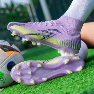 Chaussures de football unisexes, montantes, disponibles avec des goujons courts ou longs, respirantes et antidérapantes, disponibles en 4 couleurs.